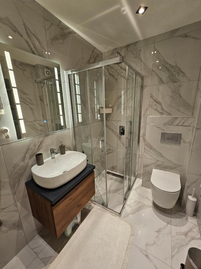 Vila Pekovic Blue Apartman A9 *